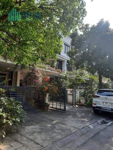 Cần bán nhanh biệt thự Kim Mã, 154m2 đón đầu quy hoạch mở rộng Kim Mã, tương lai mặt phố