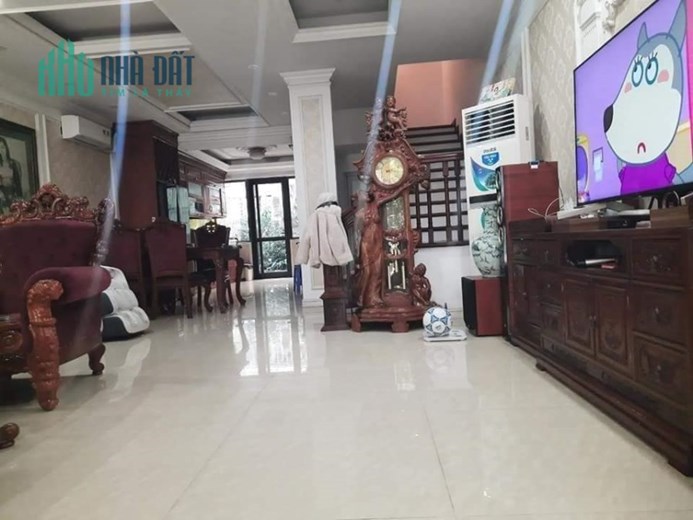 Cần bán nhanh biệt thự Kim Mã, 154m2 đón đầu quy hoạch mở rộng Kim Mã, tương lai mặt phố