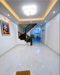 Nhà ngõ 35 Trần Thái Tông Cầu Giấy 5tầng35m2mặt tiền4m 4 tỷ9 Ô TÔ ĐỖ CỔNG NHÀ 2 MẶT NGÕ NHÀ MỚI