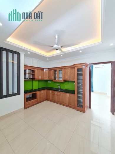 Cực Shock Hoàng Ngân 40m2 x 5T, ô tô gần, Nhà Lô Góc 2 thoáng 5.9 tỷ.