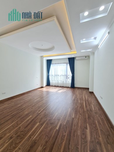 Cực Shock Hoàng Ngân 40m2 x 5T, ô tô gần, Nhà Lô Góc 2 thoáng 5.9 tỷ.