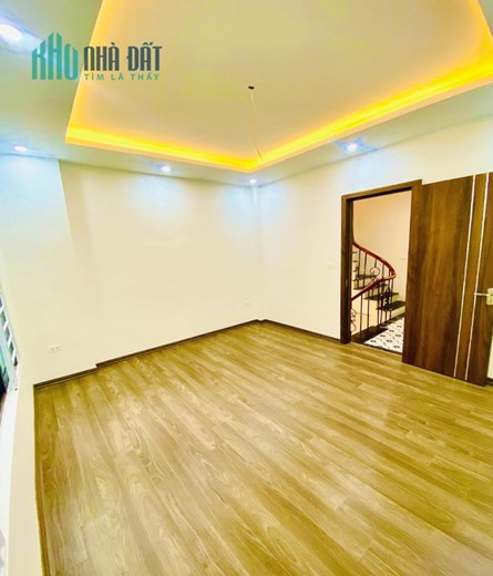 Cần Bán Căn Nhà Hồ Đắc Di –Quận Đống Đa 36m x4 tầng MT 4,6m. giá 4,x tỷ