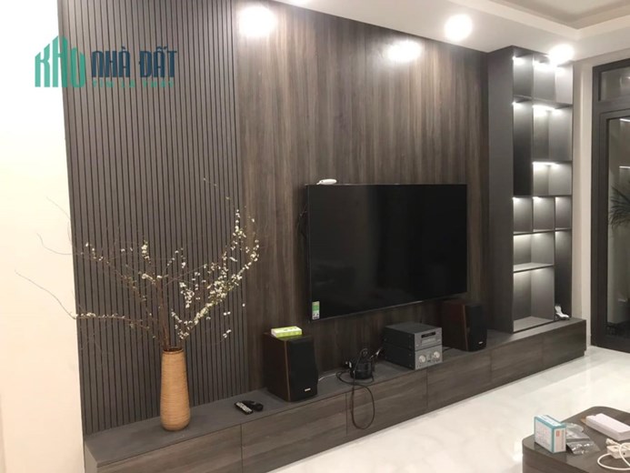Siêu Hiếm Dịch Vọng Hậu 51m2, MT 4.8m, ôtô gần,ba gác đỗ cửa 2 thoáng 6.5 Tỷ