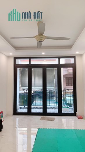 Siêu Hiếm Dịch Vọng Hậu 51m2, MT 4.8m, ôtô gần,ba gác đỗ cửa 2 thoáng 6.5 Tỷ