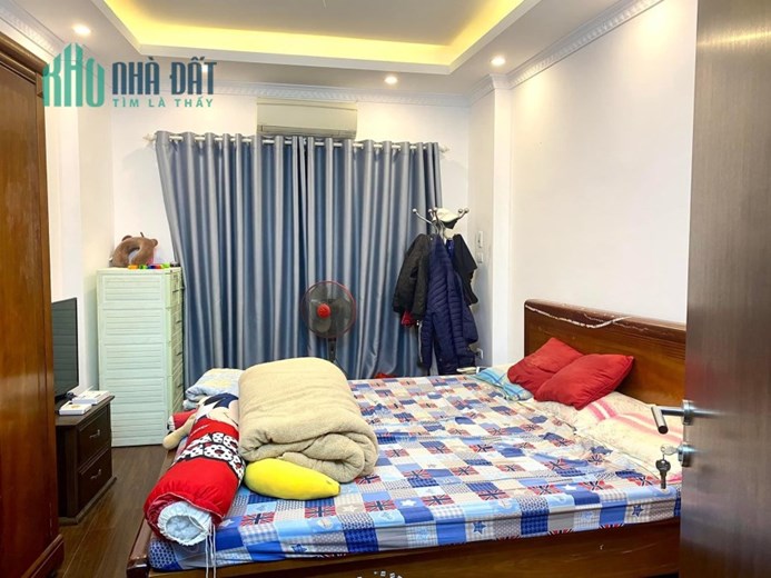 Bán nhà Đại từ 38m2x5T,mới,đẹp,ở luôn,giá 3,5tỷ