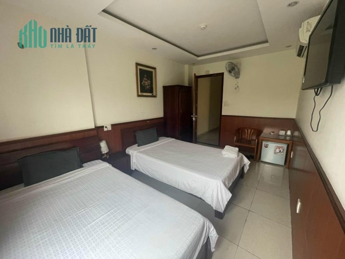 Chính chủ sang nhượng khách sạn biển 6 tầng mặt tiền đường Mỹ Khê 2 sát cạnh lô gốc,sát Võ Văn Kiệt