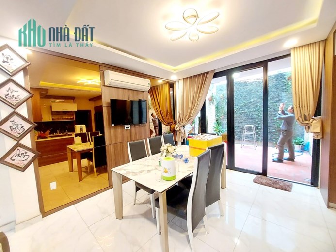 Bán Nhà HXHƠI Hoàng Hoa Thám Bình Thạnh 130m2 (7,5x18) Chỉ 19 Tỷ