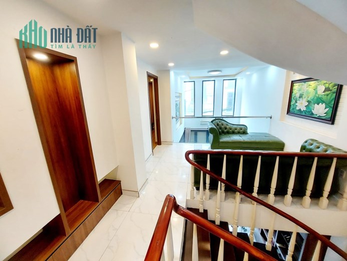 Bán Nhà HXHƠI Hoàng Hoa Thám Bình Thạnh 130m2 (7,5x18) Chỉ 19 Tỷ