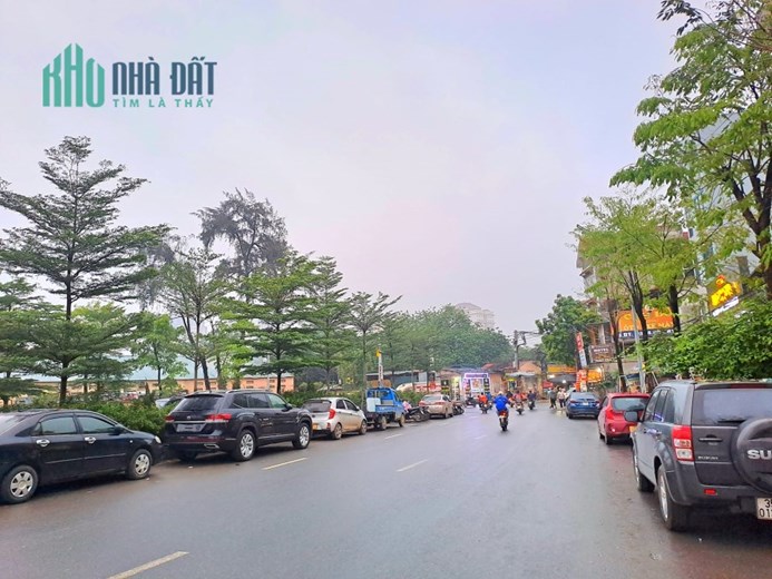 Bán Gấp mảnh đất cực đẹp đầu Xuân Đỉnh – DT 42 m2 mặt tiền 3m – Ô tô tránh – 2 thoáng – Giá 5.3 tỷ.