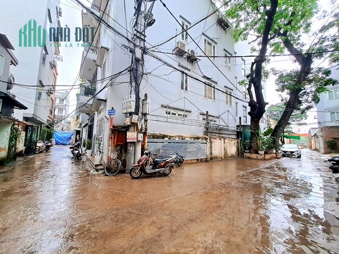Bán Gấp mảnh đất cực đẹp đầu Xuân Đỉnh – DT 42 m2 mặt tiền 3m – Ô tô tránh – 2 thoáng – Giá 5.3 tỷ.