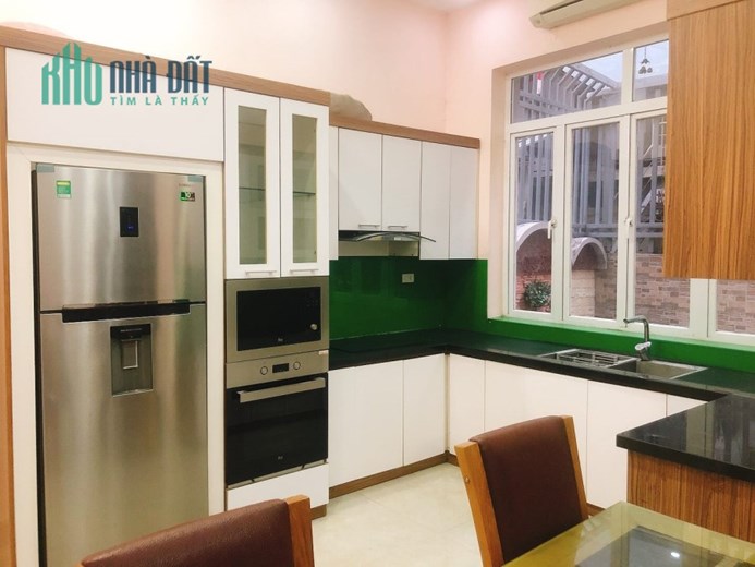 Bán nhà đẹp Hoàng Sâm, Cầu Giấy 45m 4T. MT 4m. Giá: 6.2 tỷ. Ngõ thông, KD, 50m ra ô tô