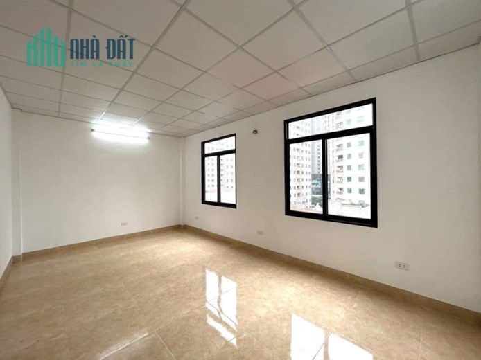Chủ Nhà Cần Bán Gấp Nhà Đường Trần Duy Hưng Quận Cầu Giấy. Xây 7 Tầng Kinh Doanh Vip Nhất Phố.