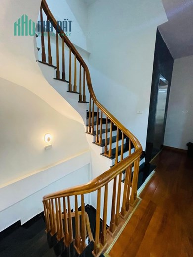 PHÂN LÔ VIP NGHĨA TÂN, 58M2 X 5T GARA 2 Ô TÔ, THANG MÁY 11.7 TỶ