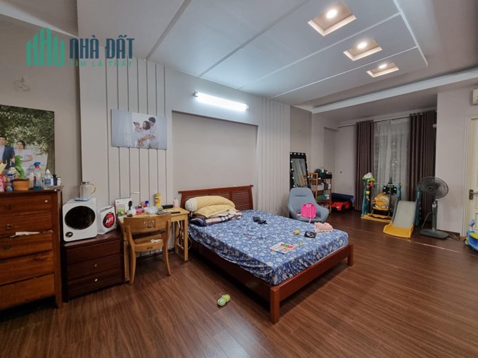 Bán nhà đường Khương Đình, Thanh Xuân. 45m2 x 4 Tầng. Ô TÔ. KD. Nhỉnh 5 Tỷ. 0378230032