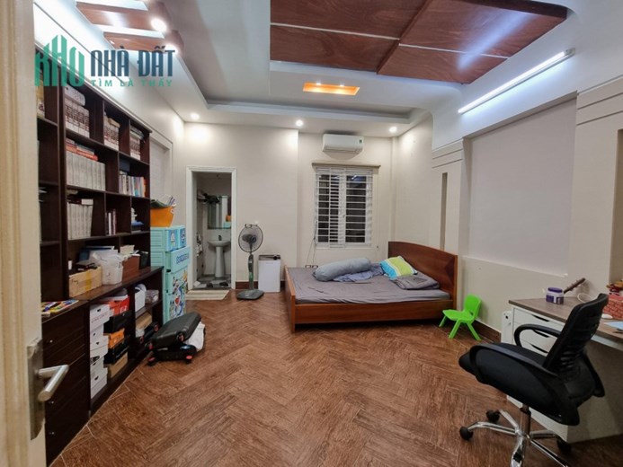 Bán nhà đường Khương Đình, Thanh Xuân. 45m2 x 4 Tầng. Ô TÔ. KD. Nhỉnh 5 Tỷ. 0378230032