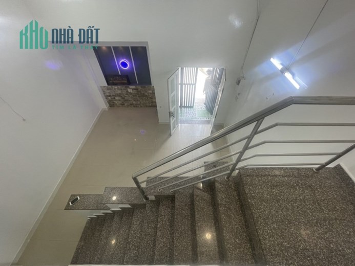Nhà 3ty280tr 3PN 1 sẹc 40m ra Lê Trọng Tấn hẻm 3m