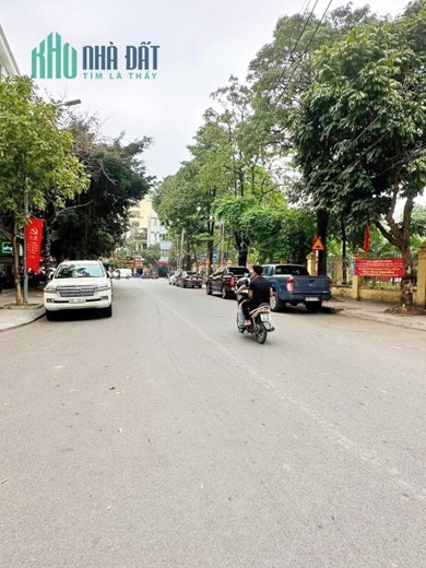 BÁN NHÀ XUÂN LA, TÂY HỒ 35M2 KINH DOANH PHÂN LÔ Ô TÔ TRÁNH 20M RA MẶT PHỐ CHỈ HƠN 7 TỶ