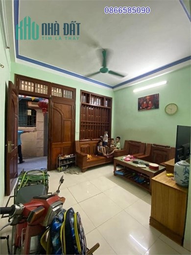 Nguyễn Văn Huyên, logoc, bát đất tặng nhà 3 tầng, 55m2 giá 7 tỷ, 0866585090