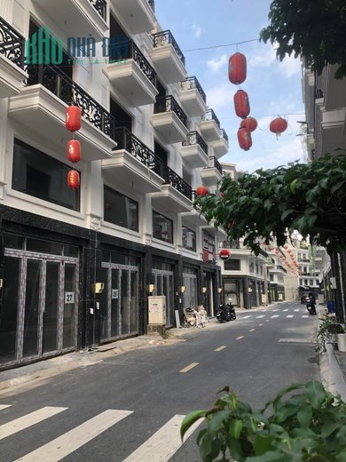 Bán nhà 5 tấng sổ hồng riêng Thạnh Xuân,Quận 12, chỉ 1,5 tỷ giao nhà sử dụng ngay