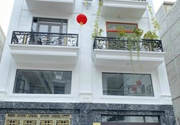Bán nhà 5 tầng cạnh trường cao đẳng điện lực,thạnh xuân quận 12 chỉ 1,5 tỷ giao nhà
