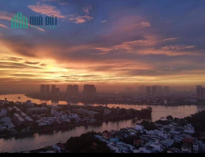 Gia đình mình cần bán căn góc căn hộ chung cư Green Field, tầng cao, rất mát.