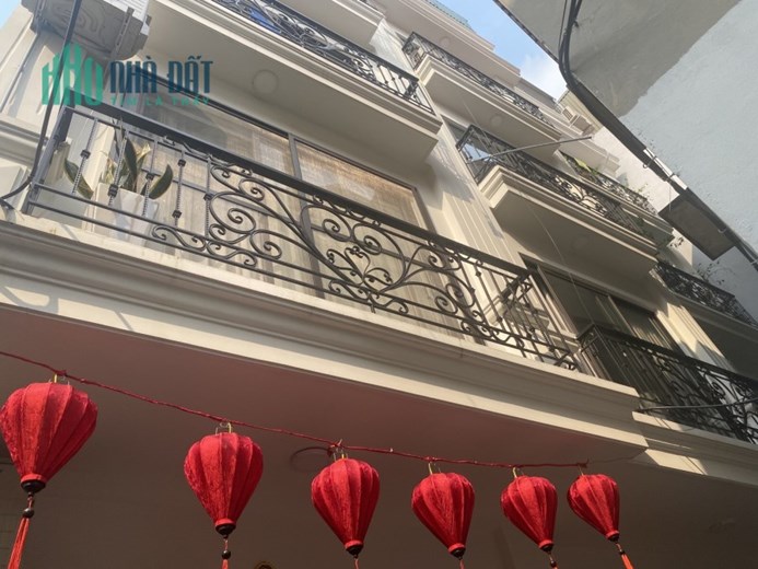 Cần bán gấp! nhà Bồ Đề, Long Biên 35m2 x5T. Nhà mới ở luôn. Giá chỉ hơn 3 tỷ.
