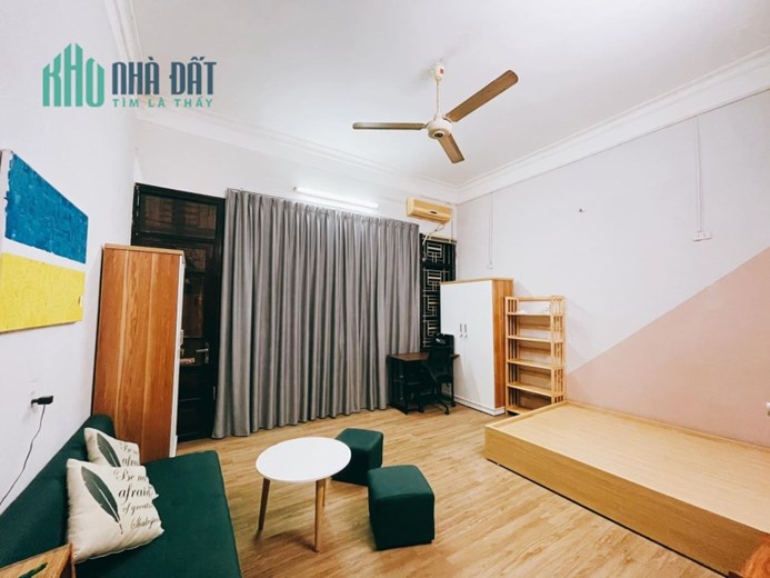 Mình cần pass lại phòng ở ngay ngõ 165 Chùa Bộc đối diện Học Viện Ngân Hàng, gần sân bóng - cổng