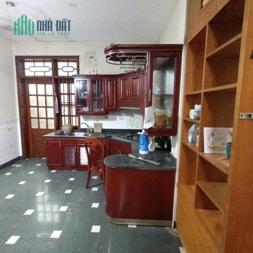 Bán nhà 3 tầng mặt tiền 10m phường Ngọc Trạo