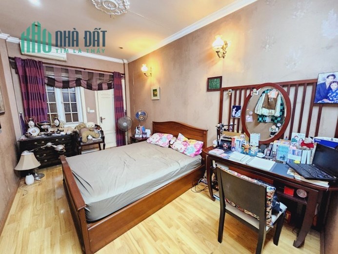 Chính chủ nhờ bán nhà 123 Thụy Khuê, Ba Đình – 40m2 x 5 tầng – 5 tỷ 2.