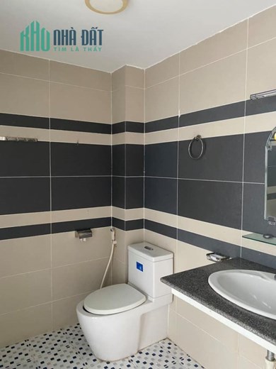 Hẻm 5 m _Ngã Ba Tăng Nhơn Phú- Đình Phong Phú,Quận 9_ Bán nhà 2 tầng mái BTCT_ 4x20 full