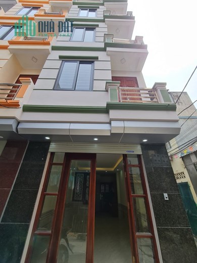 Bán nhà chợ Thị Trấn Văn Điển , Tứ Hiệp, Thanh Trì. 40m 5 tầng ô tô đỗ cửa vào nhà