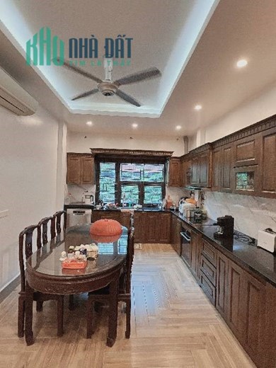 Bán nhà phân Lô Hoàng Cầu, 5 Tầng, 50m2, ngõ thông, Ở thích, Đống Đa, 12,2 tỷ