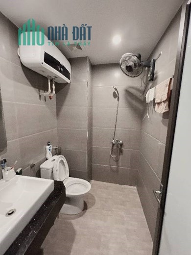 Bán nhà phân Lô Hoàng Cầu, 5 Tầng, 50m2, ngõ thông, Ở thích, Đống Đa, 12,2 tỷ