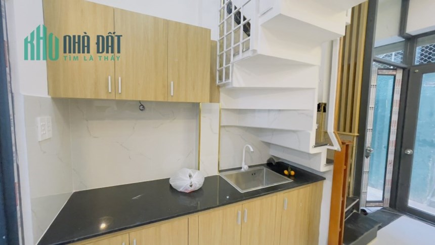 Bán nhà đường Trần Quý Cáp quận Bình Thạnh diện tích 20m2 giá thương lượng