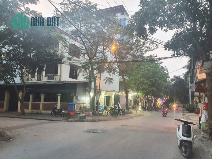 Bán nhà Tây Trà, Hoàng Mai 5 Tầng 39m2 3PN giá 3.6 Tỷ - ô tô đỗ cổng