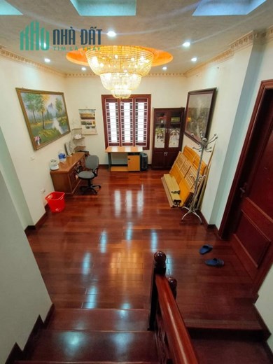 Chính Chủ Cần Bán Gấp Căn Nhà Phân Lô Tại Thành Phố Giao Lưu Đường Phạm Văn Đồng.