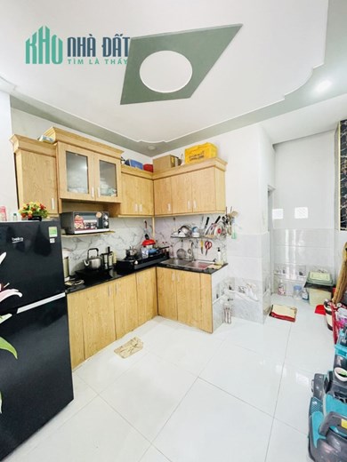 Bán nhà Nguyễn Thái Sơn, GV giáp BThạnh. 3Tầng, 3PN, hẻm 5m. Nhỉnh 3tỷ