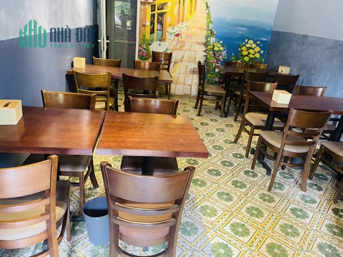 SANG NHƯỢNG CỬA HÀNG tại ngã 4 Nguyễn Sơn, Long Biên, HN - con phố sầm uất nhất nhì Long Biên