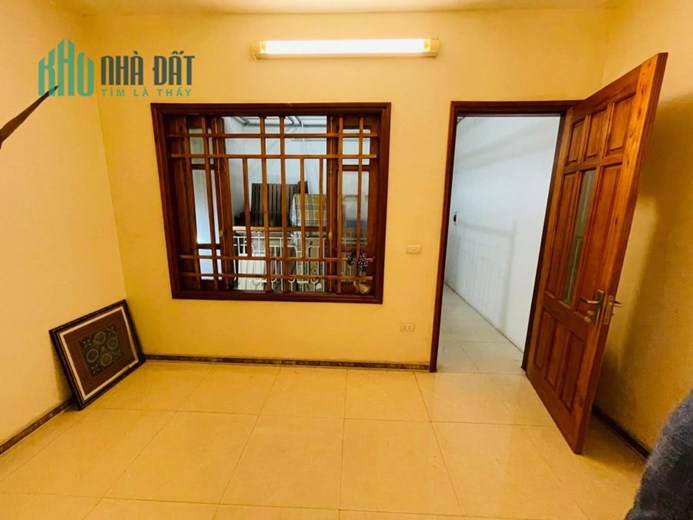 Chính Chủ Cần Bán Nhanh Căn Nhà Phố Trần Quốc Hoàn TT Cầu Giấy. Chủ Nhà Xây Tâm Huyết. Ở Cực Kỳ