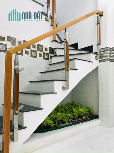 nhà gần PHAN XÍCH LONG PHÚ NHUẬN 3 TẦNG giá 2,4 tỷ ,