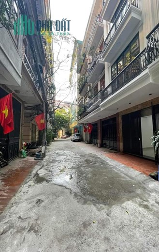 Bán nhà Trần Quốc Hoàn, phân lô, gara ô tô, vỉa hè, ô tô  tránh, kinh doanh, dân trí cao