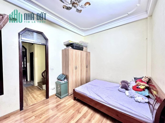 BÁN NHÀ LÊ THANH NGHỊ HAI BÀ TRƯNG, LÔ GÓC, ĐẸP, 45M5*3T, MT 4.5M, 5,X TỶ.