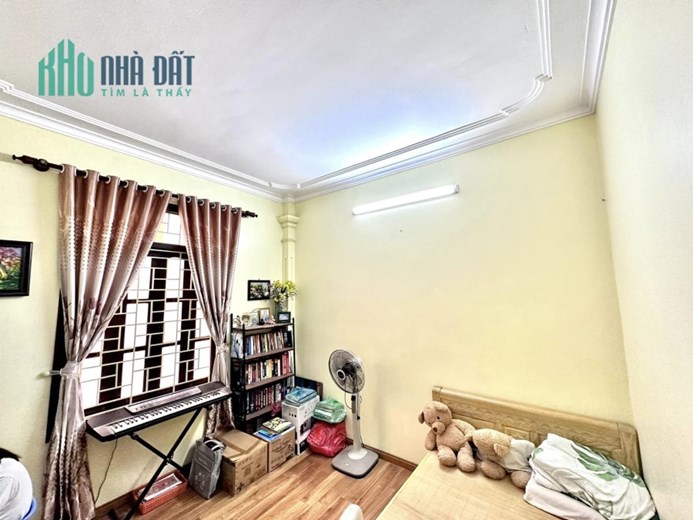 BÁN NHÀ LÊ THANH NGHỊ HAI BÀ TRƯNG, LÔ GÓC, ĐẸP, 45M5*3T, MT 4.5M, 5,X TỶ.