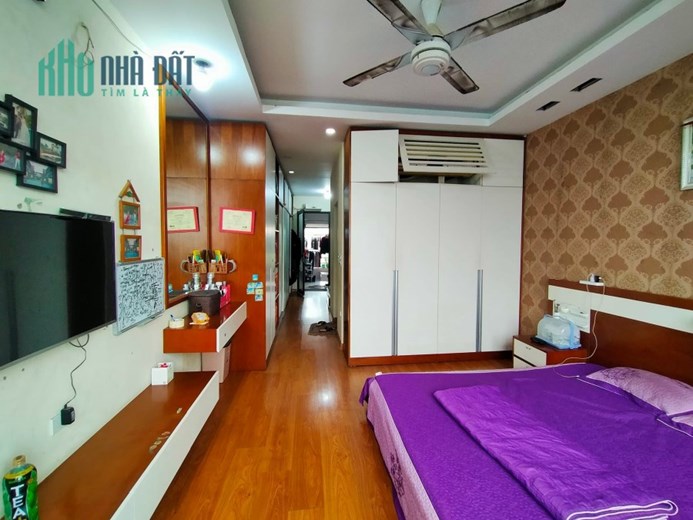 Nhà mặt phố Ngô Gia Tự, 2 mặt đường, kinh doanh cực đỉnh, 48m2 x 5T, MT 3.7m, nhỉnh 13tỷ
