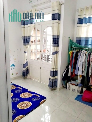 2.2 TỶ NHÀ NGUYỄN THỊ THẬP QUẬN 7 HẺM THÔNG XÁCH VALI VÀO Ở NGAY
