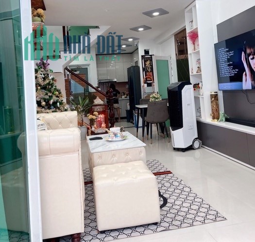 🔥 Nhà mới 35m2, 3 tầng, hẻm xe tải tránh, full nội thất Gò Vấp chỉ tròn 3 tỷ. 🔥