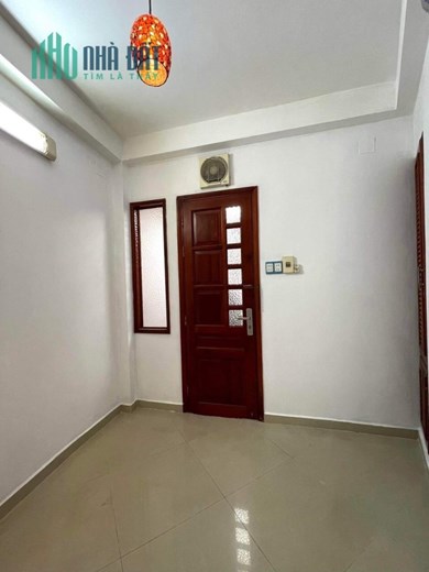Bán nhà hẻm 8mi Ni Sư Huỳnh Liên, Phường10 Tân Bình, 71m2( 4m x 14m), Giá rẻ.