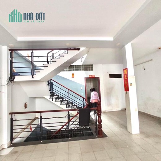 Chính chủ bán nhà 3 tầng đường trịnh đình trọng, hẻm xe hơi 6m, 72m2 chỉ 7.3 tỷ