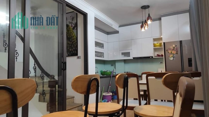 Bán nhà mặt phố Phan Phù Tiên, trung tâm Đống Đa, kinh doanh, 40m2, 6 tầng, MT 6,5m, 16,5 tỷ