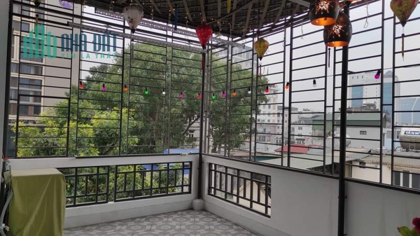 Bán nhà mặt phố Phan Phù Tiên, trung tâm Đống Đa, kinh doanh, 40m2, 6 tầng, MT 6,5m, 16,5 tỷ